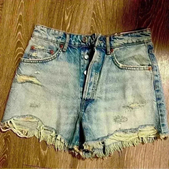 🔥🔥Zara High waisted shorts - Picture 1 of 9